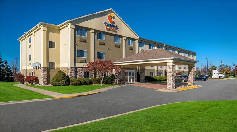 <b>Comfort Suites Saginaw North Exterior</b>. Images powered by <a href="https://iceportal.shijigroup.com/" title="IcePortal" target="_blank">IcePortal</a>.
