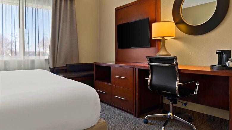 <b>Comfort Suites Saginaw North Suite</b>. Images powered by <a href="https://iceportal.shijigroup.com/" title="IcePortal" target="_blank">IcePortal</a>.