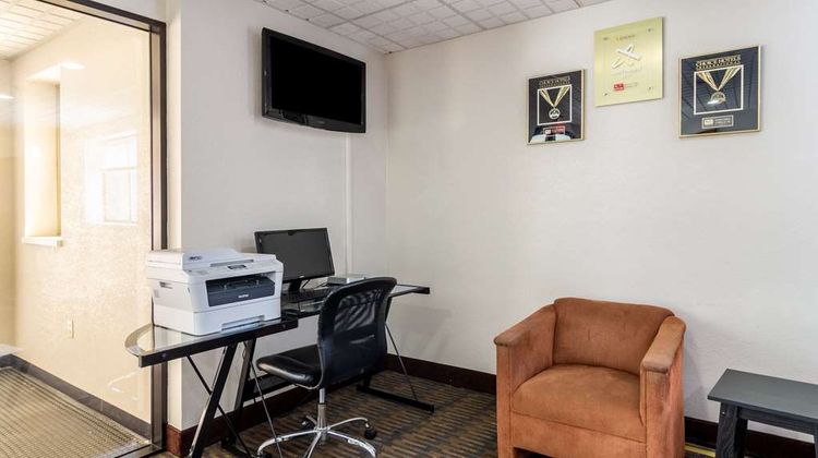 Econo Lodge Other