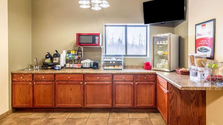 <b>Econo Lodge Restaurant</b>. Images powered by <a href="https://iceportal.shijigroup.com/" title="IcePortal" target="_blank">IcePortal</a>.