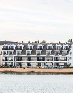 Quality Inn & Suites Mackinaw City