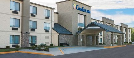 Comfort Inn Metro Airport Exterior