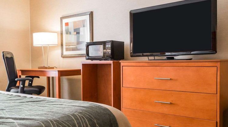 Comfort Inn Metro Airport Room