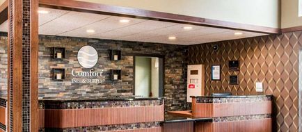 Comfort Inn & Suites & Conf Ctr Lobby