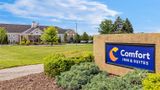 Comfort Inn & Suites & Conf Ctr Exterior