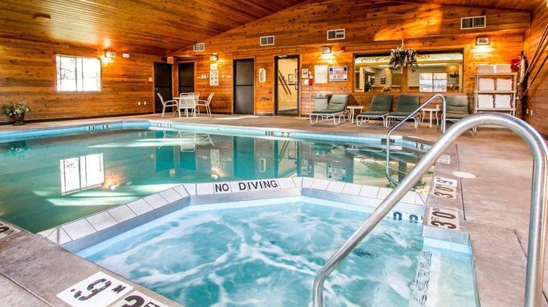<b>Quality Inn Ironwood Pool</b>. Images powered by <a href="https://iceportal.shijigroup.com/" title="IcePortal" target="_blank">IcePortal</a>.