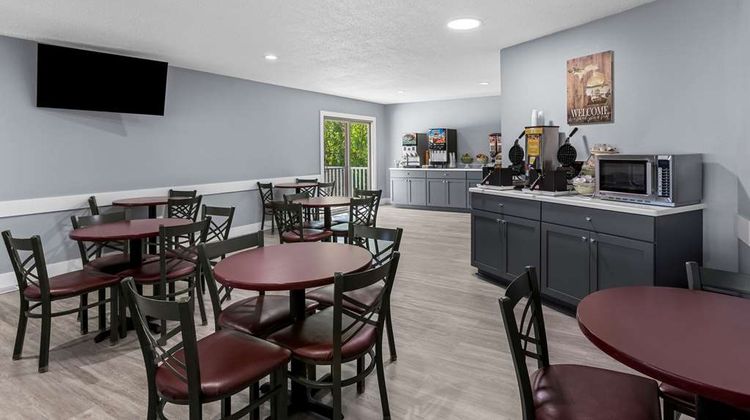 Quality Inn Lakefront Restaurant