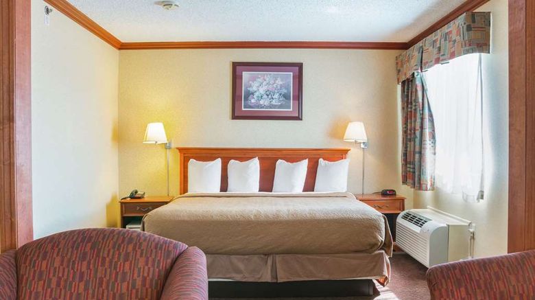 <b>Quality Inn & Suites Metro Airport Room</b>. Images powered by <a href="https://iceportal.shijigroup.com/" title="IcePortal" target="_blank">IcePortal</a>.