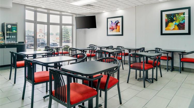 Quality Inn and Suites Livonia Detroit Restaurant