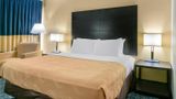 Quality Inn and Suites Livonia Detroit Room