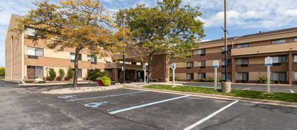 Comfort Inn Airport Exterior