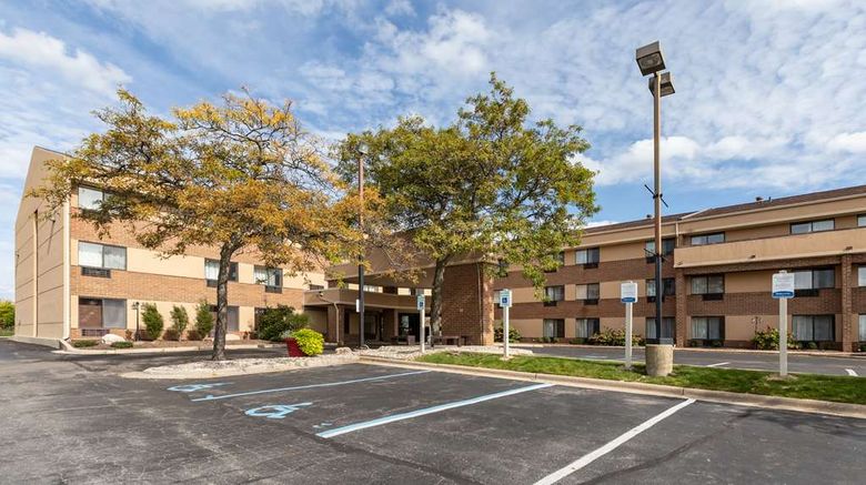 <b>Comfort Inn Airport Exterior</b>. Images powered by <a href="https://iceportal.shijigroup.com/" title="IcePortal" target="_blank">IcePortal</a>.