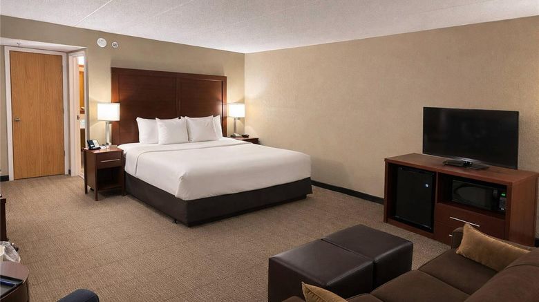 <b>Comfort Inn Room</b>. Images powered by <a href="https://iceportal.shijigroup.com/" title="IcePortal" target="_blank">IcePortal</a>.