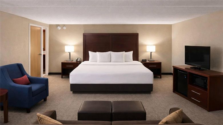 <b>Comfort Inn Room</b>. Images powered by <a href="https://iceportal.shijigroup.com/" title="IcePortal" target="_blank">IcePortal</a>.