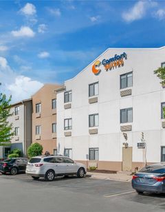 Comfort Suites