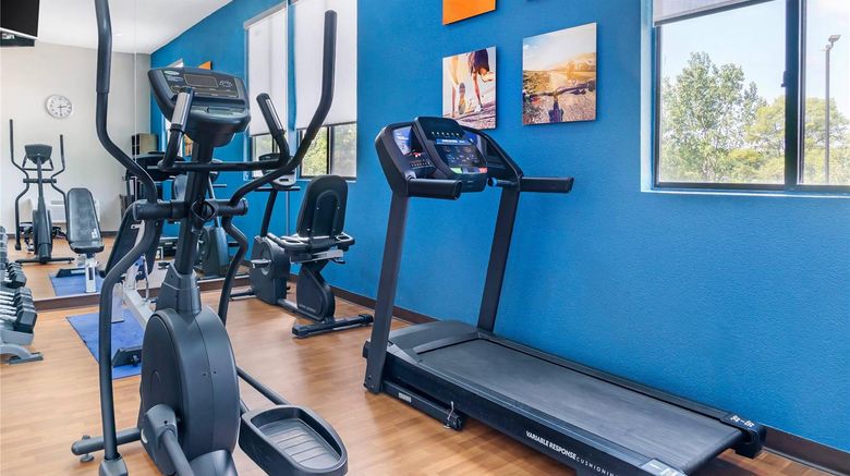 <b>Comfort Suites Health</b>. Images powered by <a href="https://iceportal.shijigroup.com/" title="IcePortal" target="_blank">IcePortal</a>.