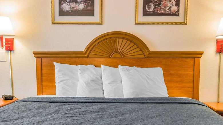 <b>Quality Inn I-94 near Wings Stadium Room</b>. Images powered by <a href="https://iceportal.shijigroup.com/" title="IcePortal" target="_blank">IcePortal</a>.