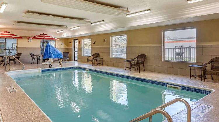 Comfort Inn & Suites Paw Paw Pool
