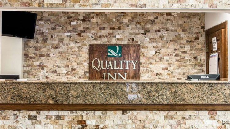 Quality Inn Southfield Lobby