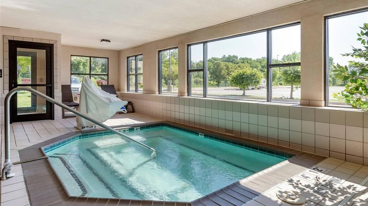 Comfort Suites Pool