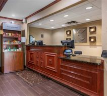 Comfort Suites Lobby