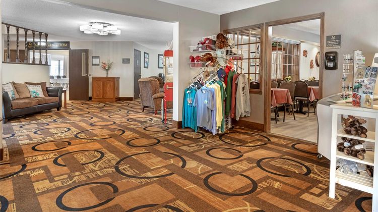 Quality Inn St Ignace Lobby