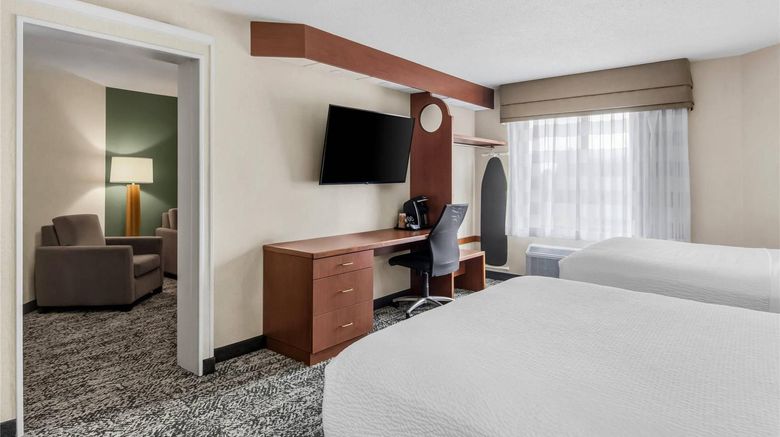 <b>Sleep Inn & Suites Acme Suite</b>. Images powered by <a href="https://iceportal.shijigroup.com/" title="IcePortal" target="_blank">IcePortal</a>.