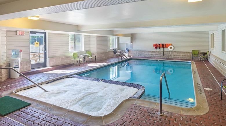 <b>Sleep Inn & Suites Acme Pool</b>. Images powered by <a href="https://iceportal.shijigroup.com/" title="IcePortal" target="_blank">IcePortal</a>.