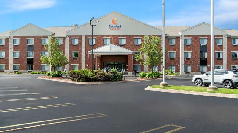 Comfort Suites Exterior. Images powered by <a href="https://iceportal.shijigroup.com" target="_blank" rel="noopener">Ice Portal</a>.
