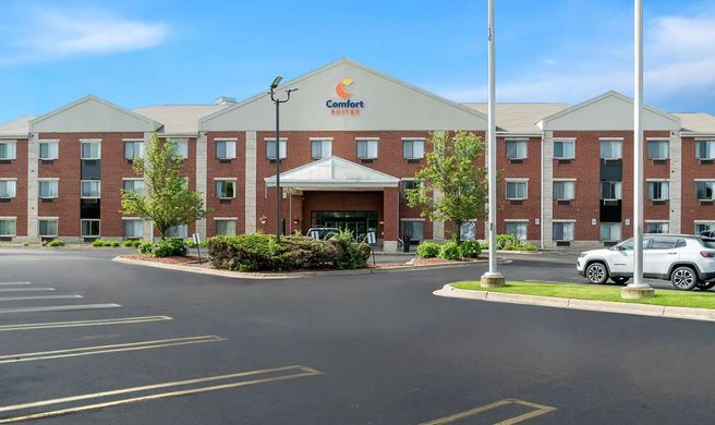Comfort Suites Southfield-Detroit Exterior
