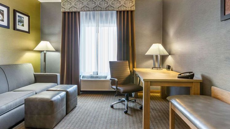 Comfort Suites Southgate Detroit Room