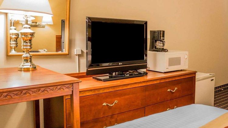 Rodeway Inn Room