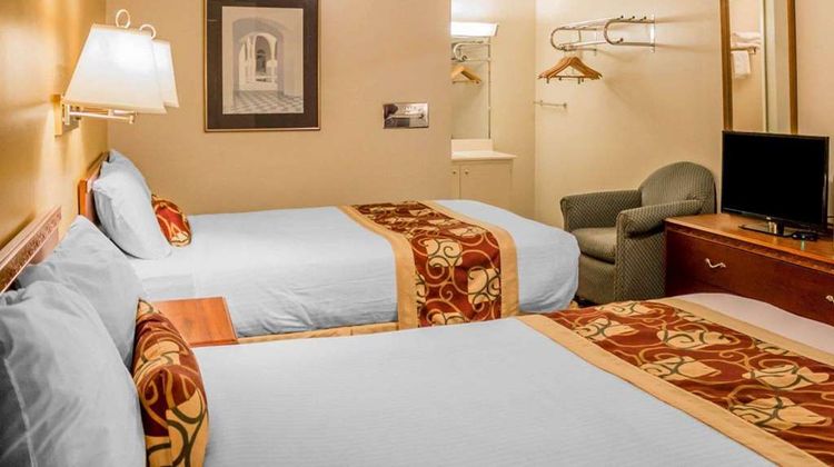 Rodeway Inn Room