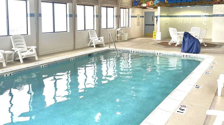 <b>Comfort Inn and Suites Jackson North Pool</b>. Images powered by <a href="https://iceportal.shijigroup.com/" title="IcePortal" target="_blank">IcePortal</a>.