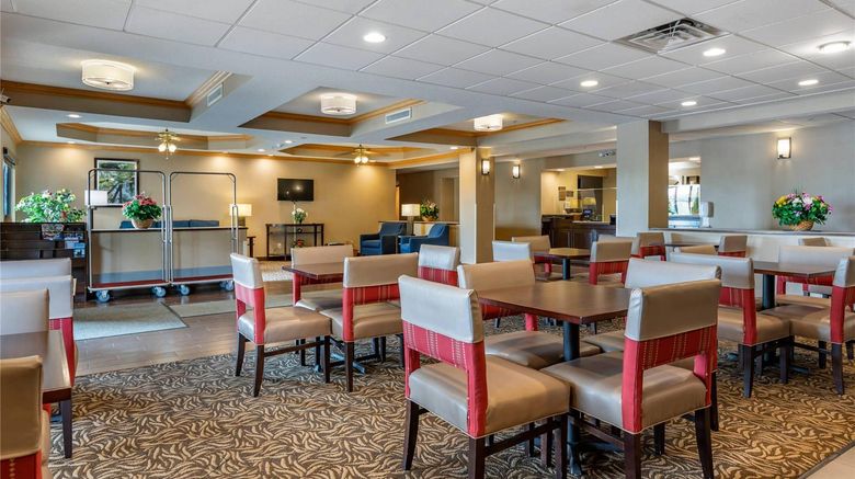 <b>Comfort Inn Charlotte Restaurant</b>. Images powered by <a href="https://iceportal.shijigroup.com/" title="IcePortal" target="_blank">IcePortal</a>.