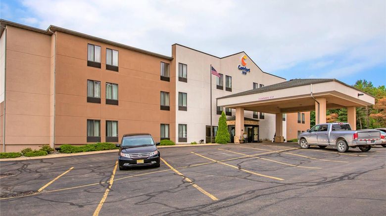 Comfort Inn Charlotte Exterior. Images powered by <a href="https://iceportal.shijigroup.com" target="_blank" rel="noopener">Ice Portal</a>.