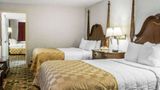 Clarion Hotel Mackinaw City Beachfront Suite