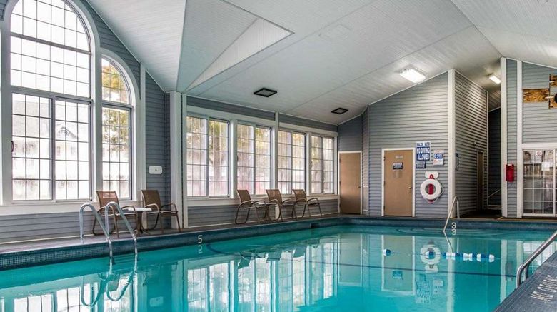 <b>Clarion Hotel Mackinaw City Beachfront Pool</b>. Images powered by <a href="https://iceportal.shijigroup.com/" title="IcePortal" target="_blank">IcePortal</a>.
