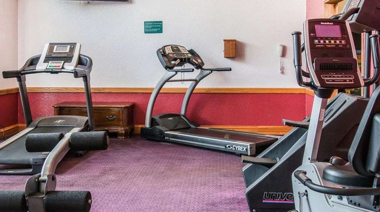 <b>Clarion Hotel Mackinaw City Beachfront Health</b>. Images powered by <a href="https://iceportal.shijigroup.com/" title="IcePortal" target="_blank">IcePortal</a>.