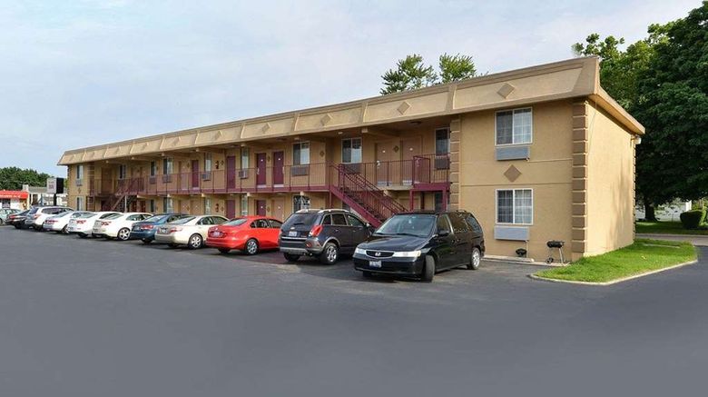 <b>Rodeway Inn St Joseph Exterior</b>. Images powered by <a href="https://iceportal.shijigroup.com/" title="IcePortal" target="_blank">IcePortal</a>.