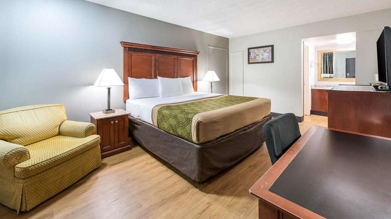 <b>Rodeway Inn St Joseph Room</b>. Images powered by <a href="https://iceportal.shijigroup.com/" title="IcePortal" target="_blank">IcePortal</a>.