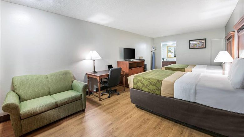 <b>Rodeway Inn St Joseph Room</b>. Images powered by <a href="https://iceportal.shijigroup.com/" title="IcePortal" target="_blank">IcePortal</a>.