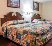 Rodeway Inn Madison Heights Room