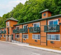 Econo Lodge Lakeside Exterior