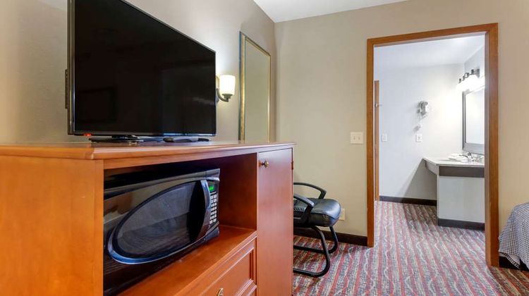 Econo Lodge Lakeside Room