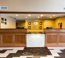 Comfort Suites of Benton Harbor Lobby