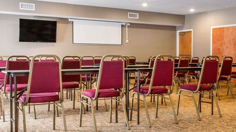 <b>Comfort Suites of Benton Harbor Meeting</b>. Images powered by <a href="https://iceportal.shijigroup.com/" title="IcePortal" target="_blank">IcePortal</a>.