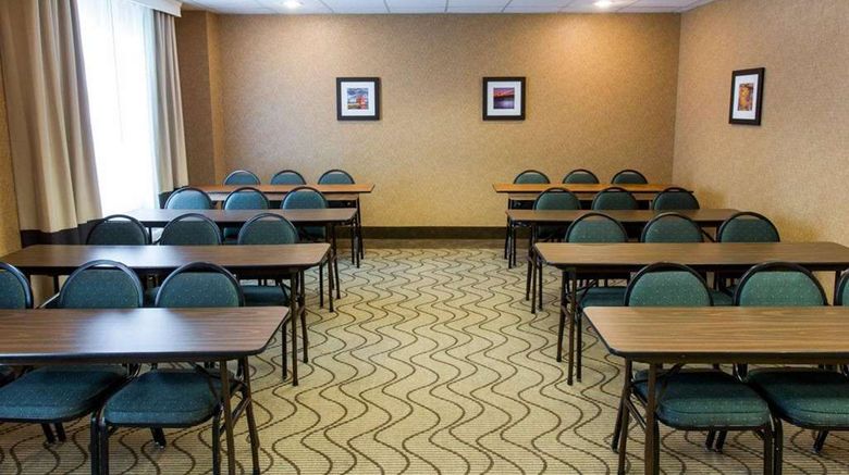 <b>Comfort Suites Grand Rapids South Meeting</b>. Images powered by <a href="https://iceportal.shijigroup.com/" title="IcePortal" target="_blank">IcePortal</a>.