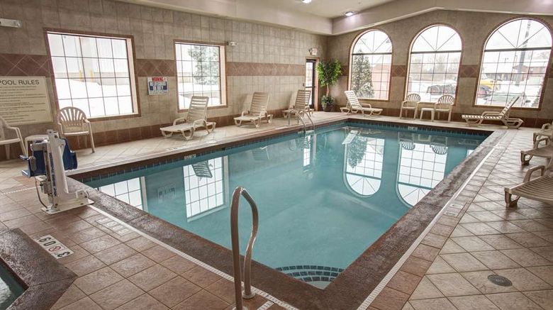 <b>Comfort Suites Grand Rapids South Pool</b>. Images powered by <a href="https://iceportal.shijigroup.com/" title="IcePortal" target="_blank">IcePortal</a>.