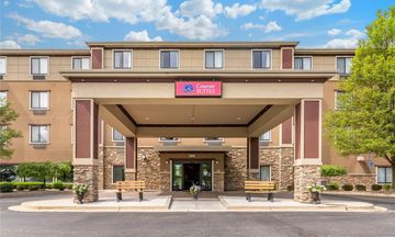Comfort Suites Grand Rapids North